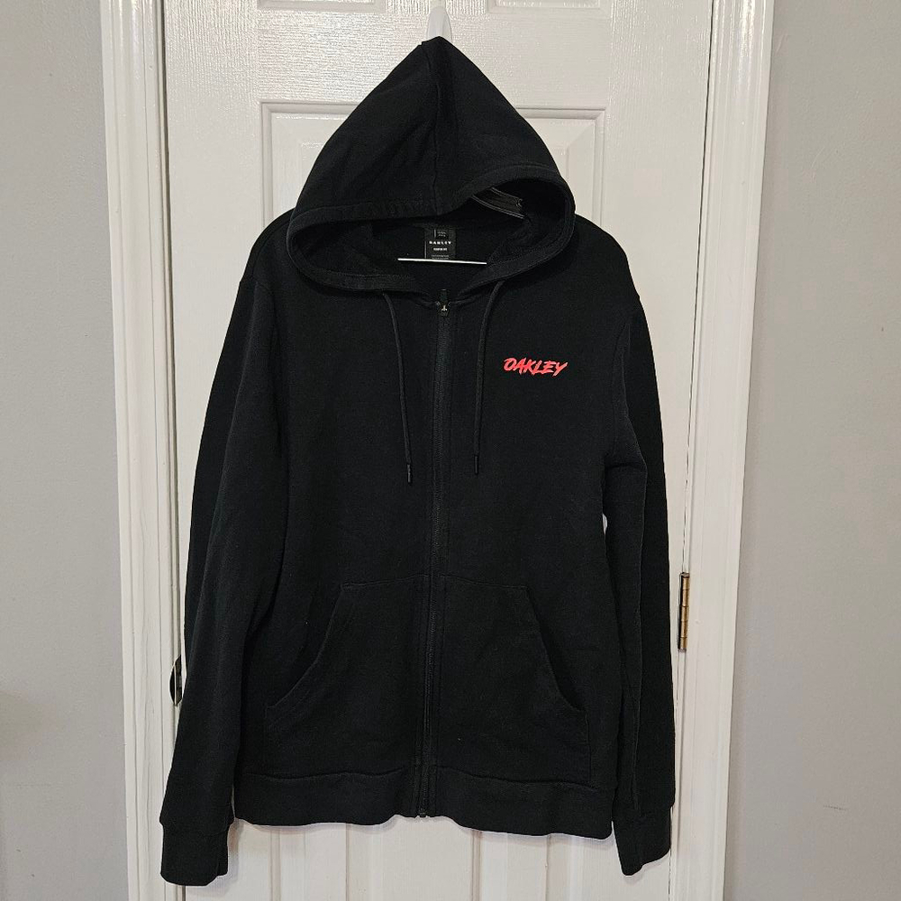 Oakley zip up jacket size large